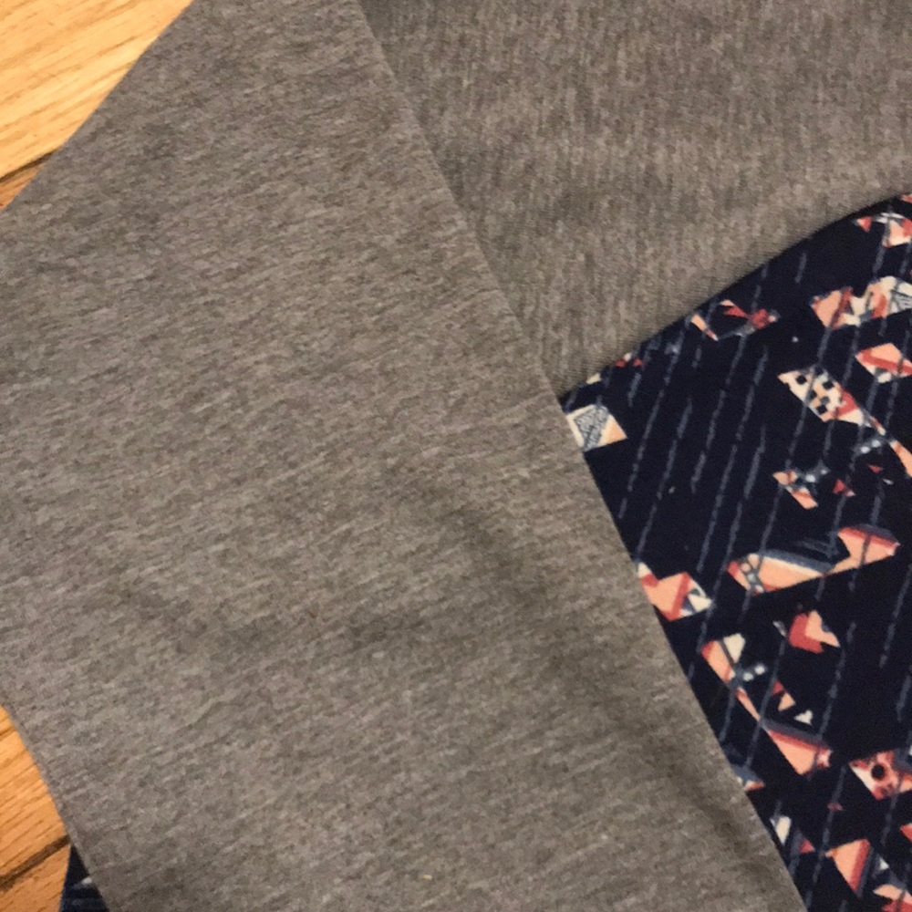 LulaRoe Randy - Picture 4 of 4